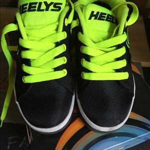 Heelys size 1 Black and Neon Green/Yellow